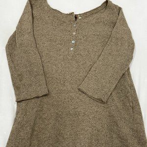 Sweater with Fringed back